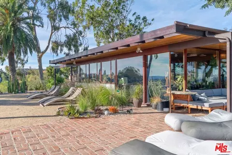 17728 Ridgeway Rd, Granada Hills, CA 91344
