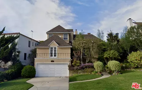 10225 Club Pl, Los Angeles, CA 90064