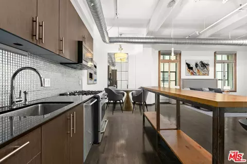 1645 Vine St #301, Los Angeles, CA 90028