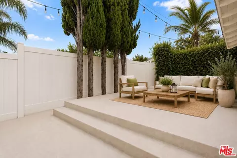 9811 N Cabanas Ave, Tujunga, CA 91042 photo 16