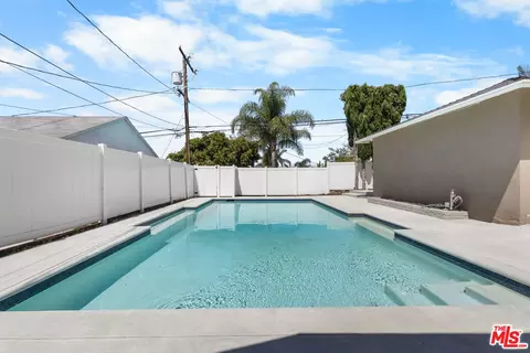9811 N Cabanas Ave, Tujunga, CA 91042 photo 14