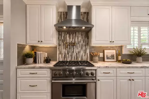9811 N Cabanas Ave, Tujunga, CA 91042 photo 6