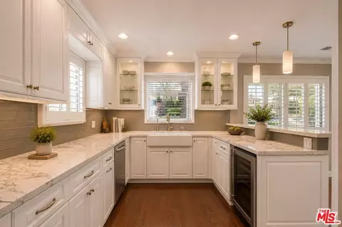 9811 N Cabanas Ave, Tujunga, CA 91042 photo 5