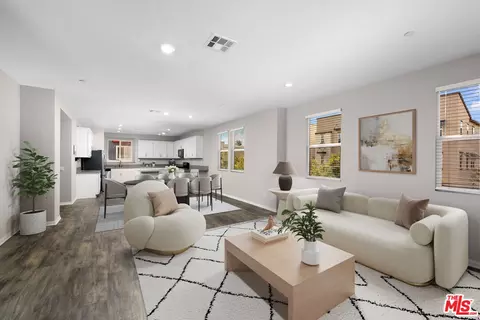 757 Daniel Freeman Cir, Inglewood, CA 90301