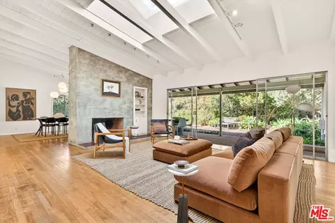 1362 Marinette Rd, Pacific Palisades, CA 90272
