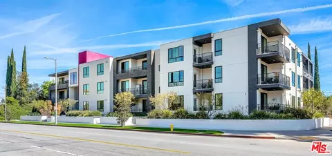 5110 Whitsett Ave #303, Valley Village, CA 91607