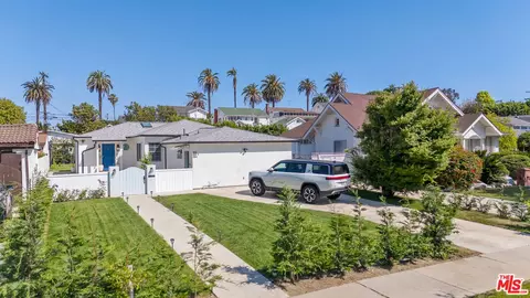 1152 S Windsor Blvd, Los Angeles, CA 90019