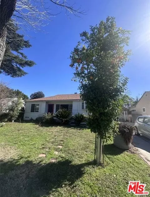 6038 Allott Ave, Van Nuys, CA 91401