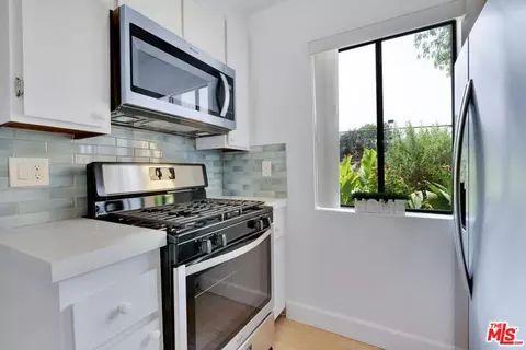 Kitchen - 48255 Monroe St #56, Indio, CA 92201 photo 2 of 4