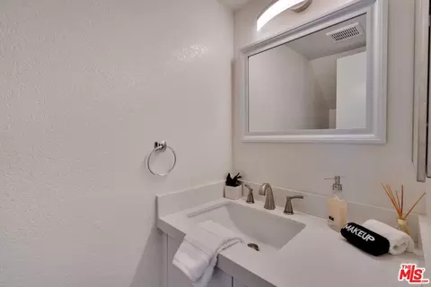 Bath - 48255 Monroe St #56, Indio, CA 92201 photo 1 of 3