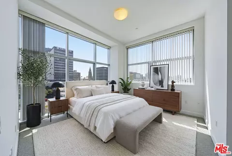 3223 W 6th St #605, Los Angeles, CA 90020