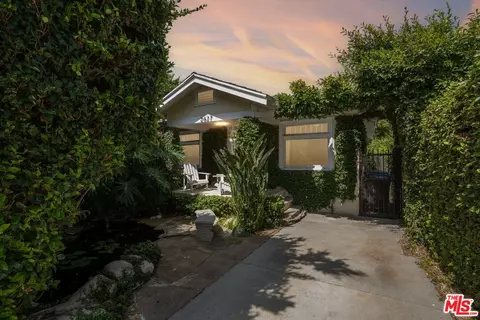 2627 S Cloverdale Ave, Los Angeles, CA 90016