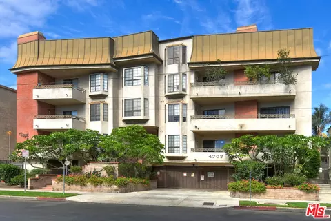 4707 Willis Ave #206, Sherman Oaks, CA 91403