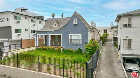241 N Catalina St, Los Angeles, CA 90004