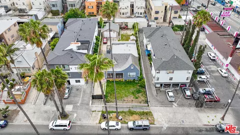241 N Catalina St, Los Angeles, CA 90004