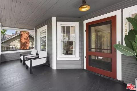 Exterior - 2139 Elshttpswwwthemlscomslimmlistingformsinore St, Los Angeles, CA 90026 photo 2 of 9