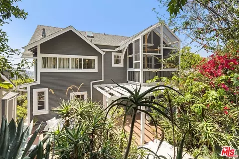 Exterior - 2139 Elshttpswwwthemlscomslimmlistingformsinore St, Los Angeles, CA 90026 photo 6 of 9