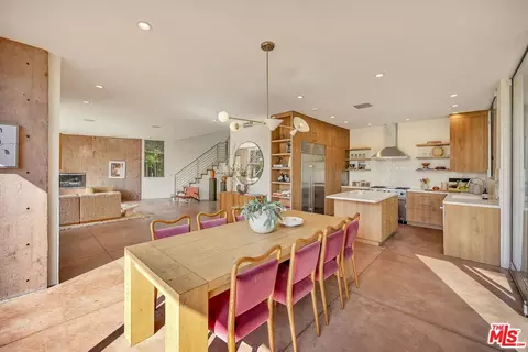 2324 Boone Ave, Venice, CA 90291