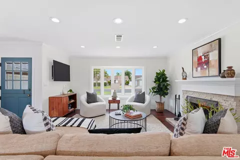 Living - 2746 E Quincy Ave, Orange, CA 92867 photo 3 of 3