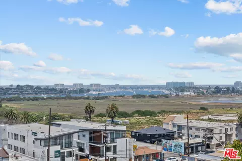 243 Montreal St, Playa Del Rey, CA 90293