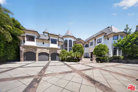 13320 Mulholland Dr, Beverly Hills, CA 90210