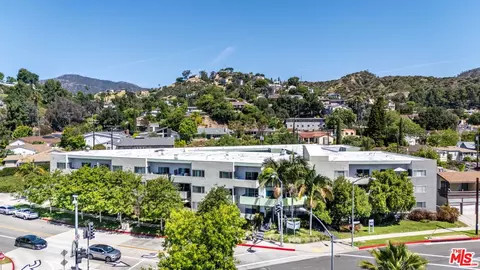 1595 E Chevy Chase Dr, Glendale, CA 91206