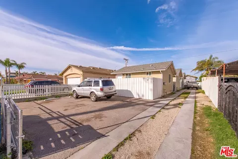 117 S Hayes Ave, Oxnard, CA 93030