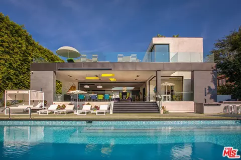 809 N Rexford Dr, Beverly Hills, CA 90210