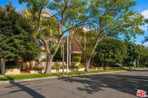 1050 N Edinburgh Ave #103, West Hollywood, CA 90046