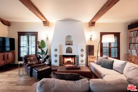 1165 N Howard St, Glendale, CA 91207