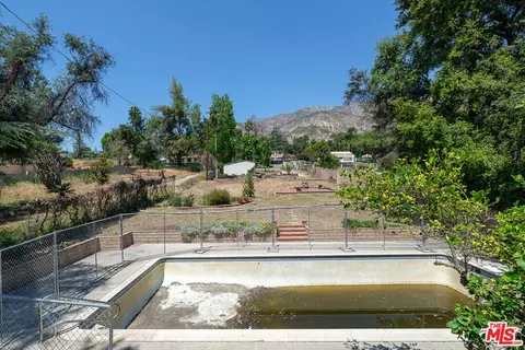 1212 E Palm St, Altadena, CA 91001 photo 9