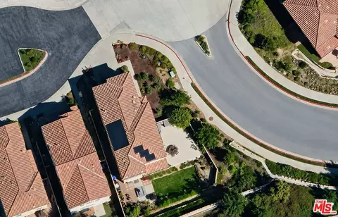 19860 Via Ott, Newhall, CA 91321