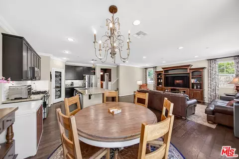 Dining - 19860 Via Ott, Newhall, CA 91321 photo 1 of 1