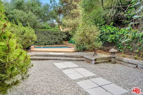 2557 Laurel Pass, Los Angeles, CA 90046