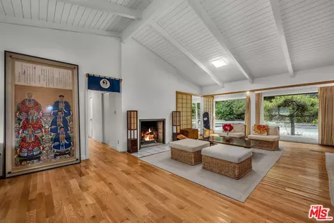 2557 Laurel Pass, Los Angeles, CA 90046