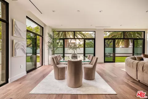 425 N Palm Dr #103, Beverly Hills, CA 90210