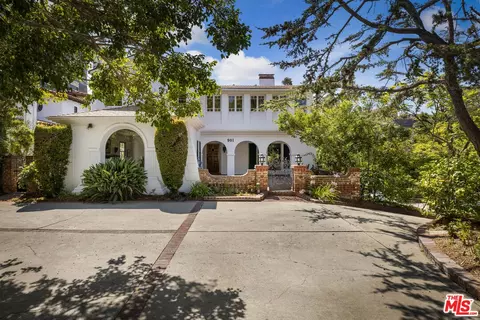 901 Malcolm Ave, Los Angeles, CA 90024