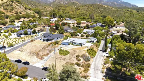 View/Area - 10416 Glory Ave, Tujunga, CA 91042 photo 6 of 6