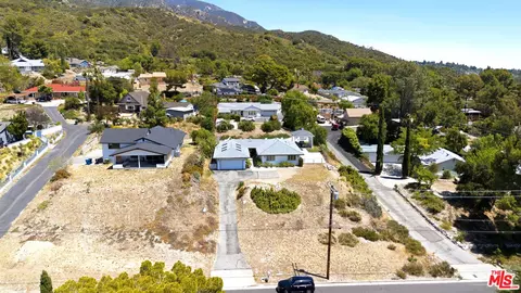 View/Area - 10416 Glory Ave, Tujunga, CA 91042 photo 3 of 6