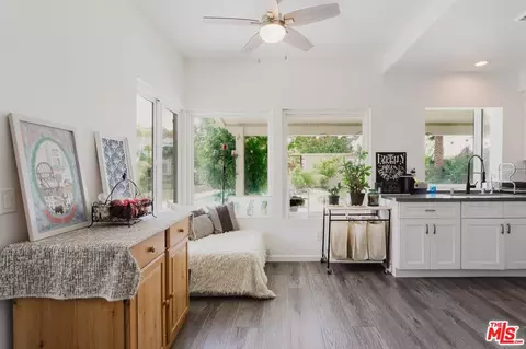 Entry Way - 42665 Tempo Dr, Lancaster, CA 93536 photo 3 of 5