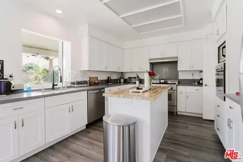 Kitchen - 42665 Tempo Dr, Lancaster, CA 93536 photo 2 of 3
