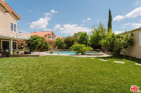 Exterior - 42665 Tempo Dr, Lancaster, CA 93536 photo 6 of 8