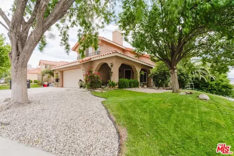 42665 Tempo Dr, Lancaster, CA 93536