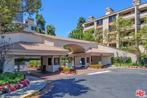2112 Century Park Ln #107, Los Angeles, CA 90067