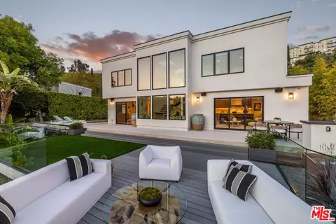 2373 Nalin Dr, Los Angeles, CA 90077