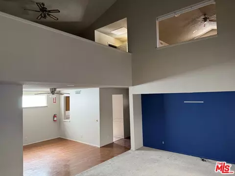 Living - 19196 Pine Way, Apple Valley, CA 92308 photo 9 of 15