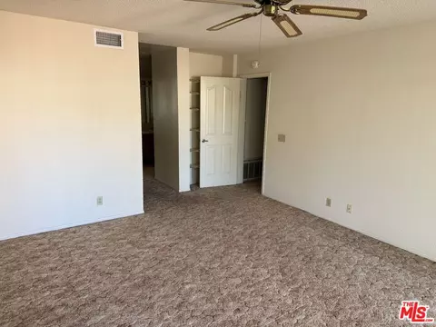 Bedroom - 19196 Pine Way, Apple Valley, CA 92308 photo 3 of 3