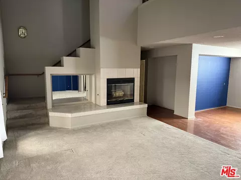 Living - 19196 Pine Way, Apple Valley, CA 92308 photo 7 of 15