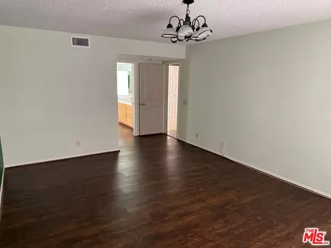 Bedroom - 19196 Pine Way, Apple Valley, CA 92308 photo 1 of 3
