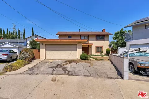 13260 Winfield St, Panorama City, CA 91402